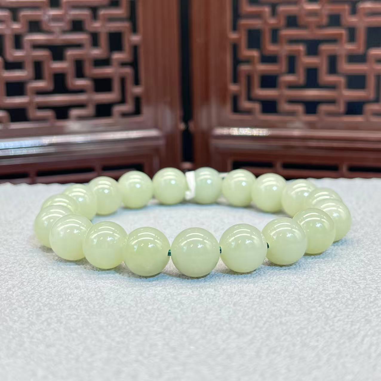 Natural hetian jade bracelet