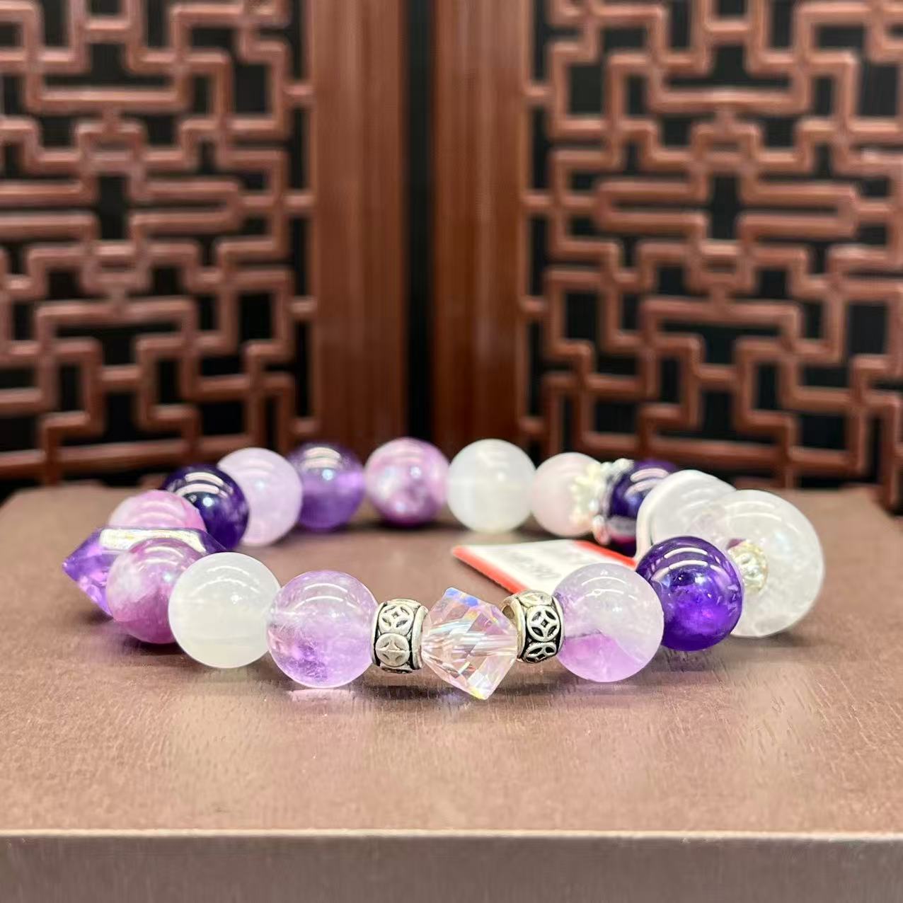 Natural crystal design bracelet