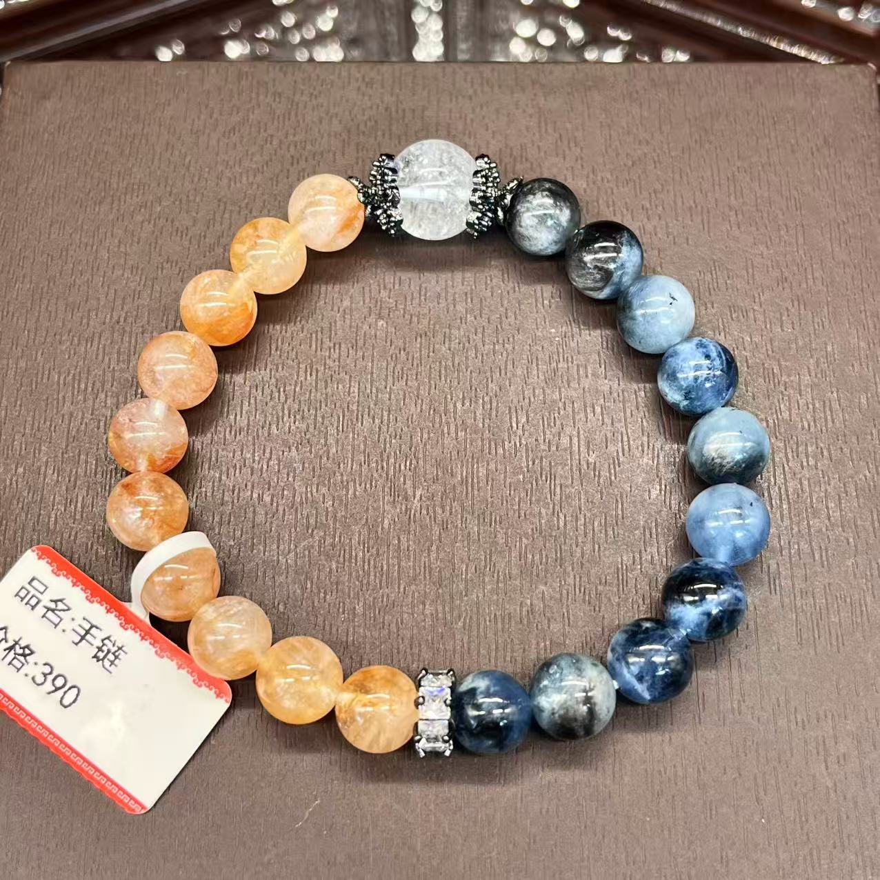 Natural crystal design bracelet