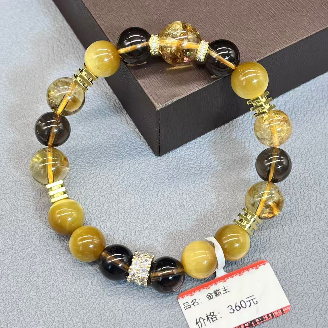 Natural crystal design bracelet