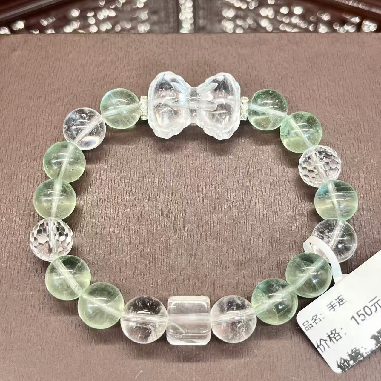 Natural crystal design bracelet