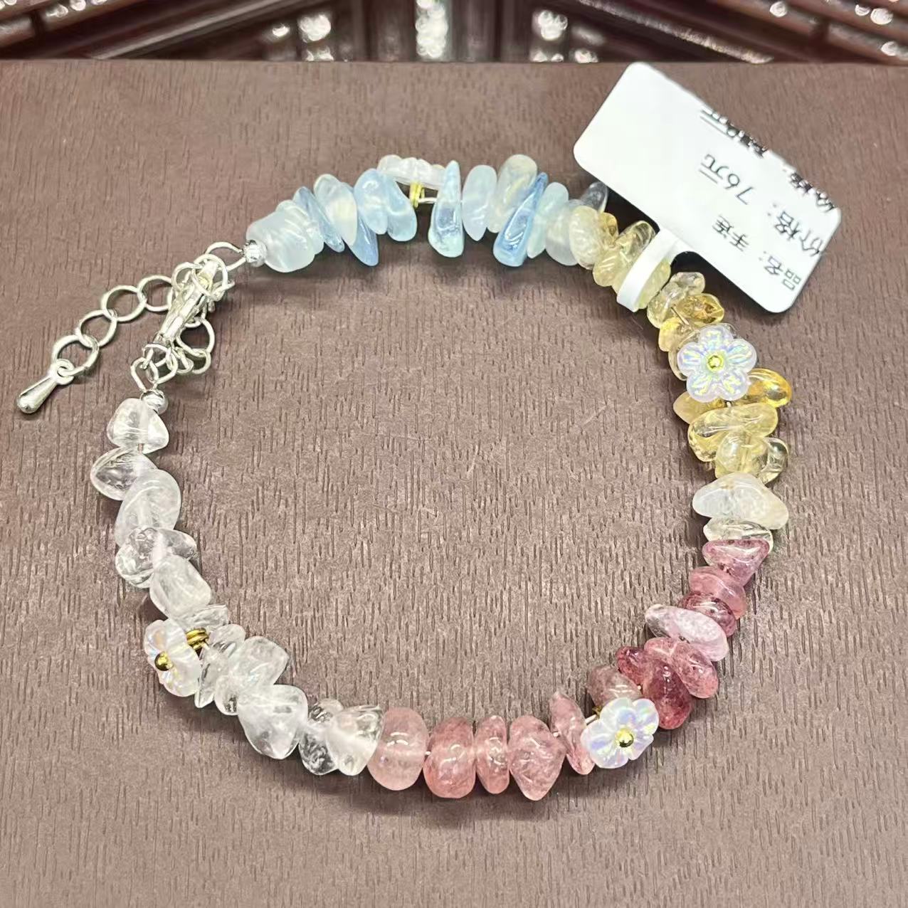 Natural crystal design bracelet