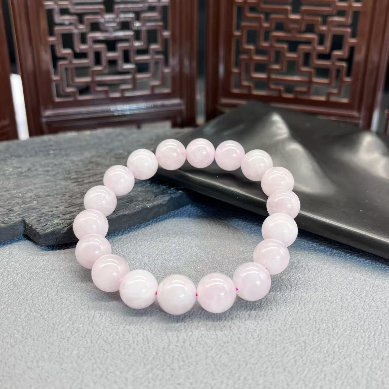 rose quartz bracelet