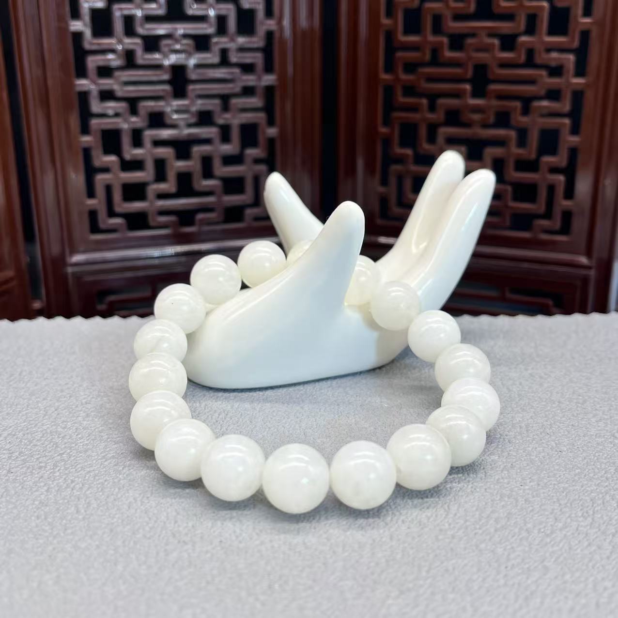 White moonstone bracelet