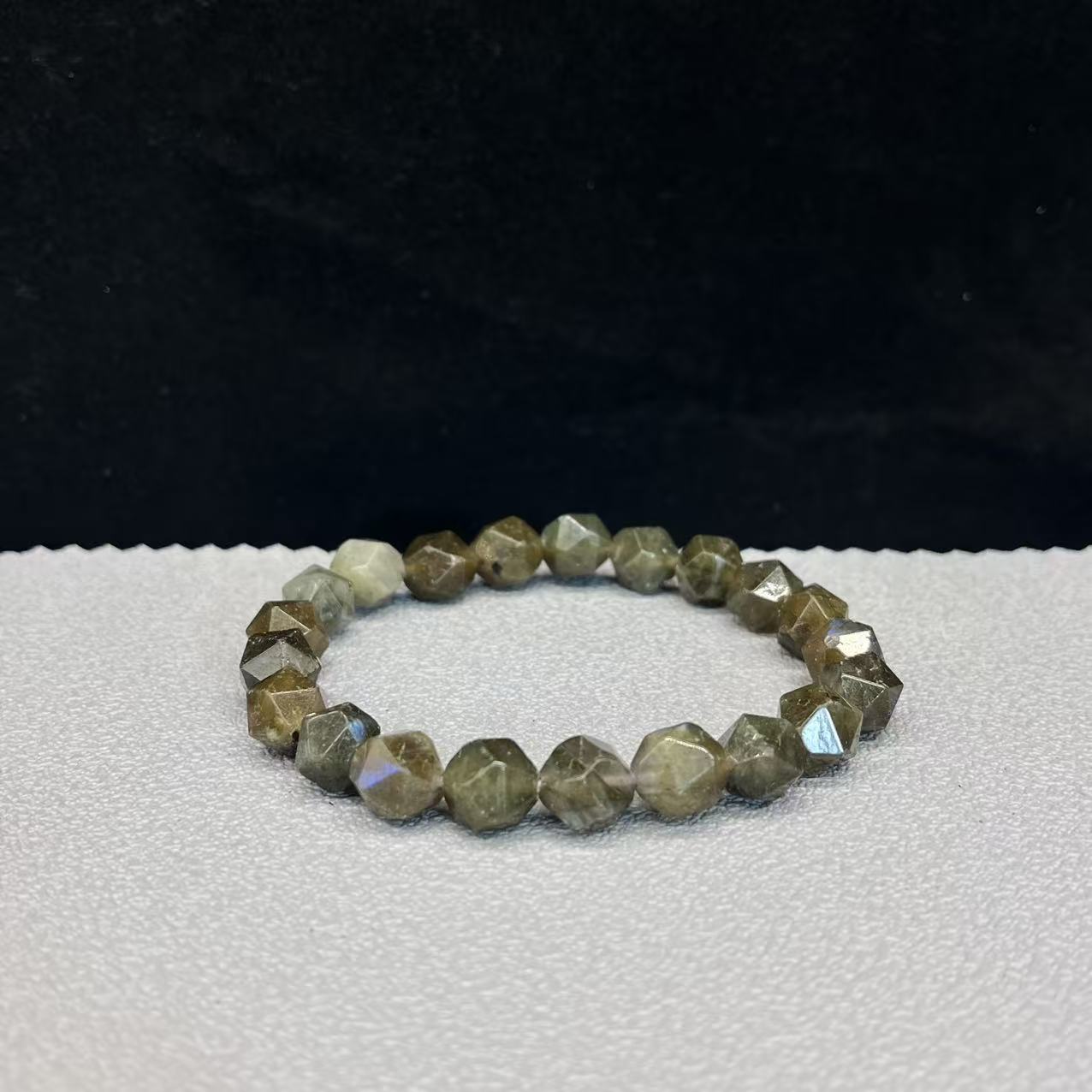 Natural multilateral labrador dorite bracelet