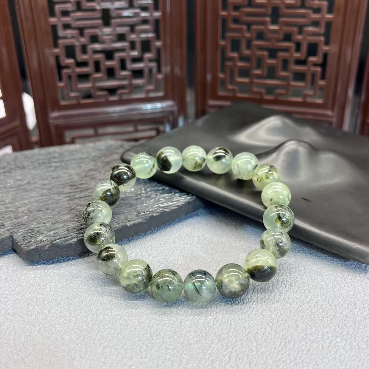 Natural prehnite bracelet