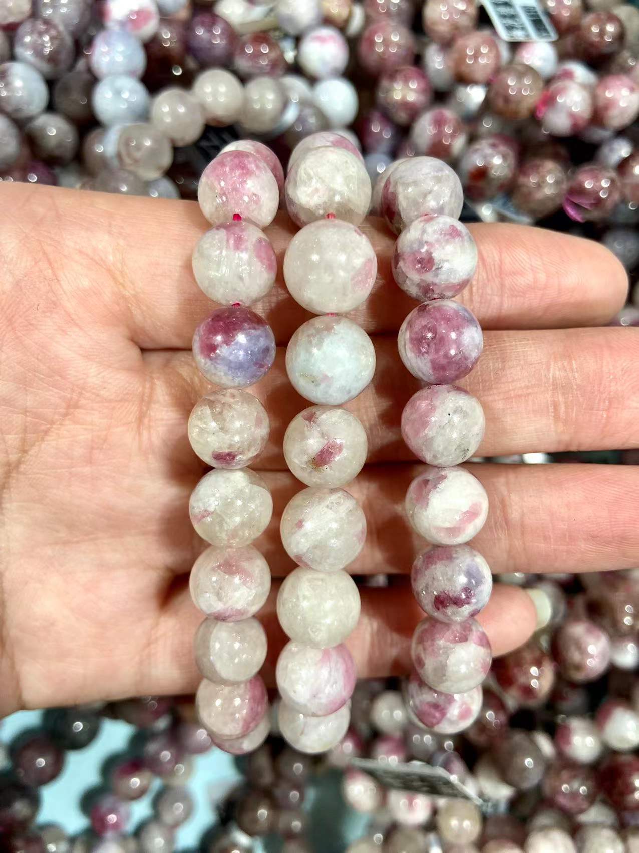 Plum blossom tourmaline