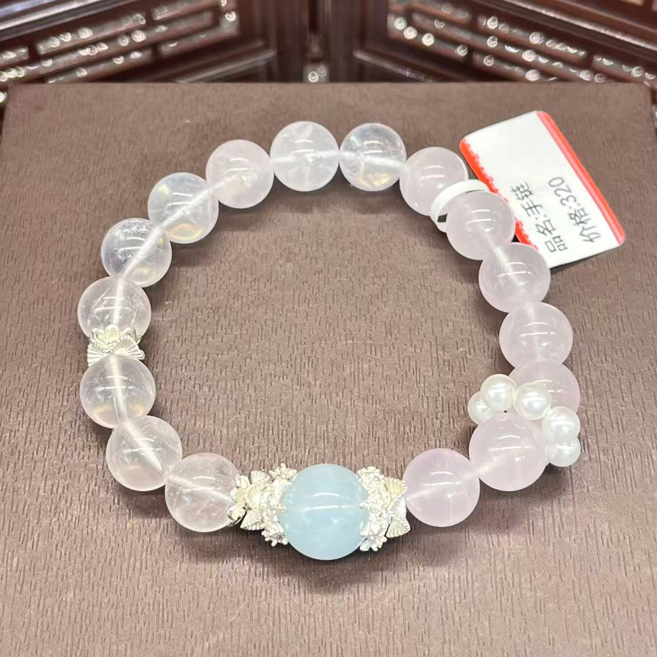 Natural crystal design bracelet