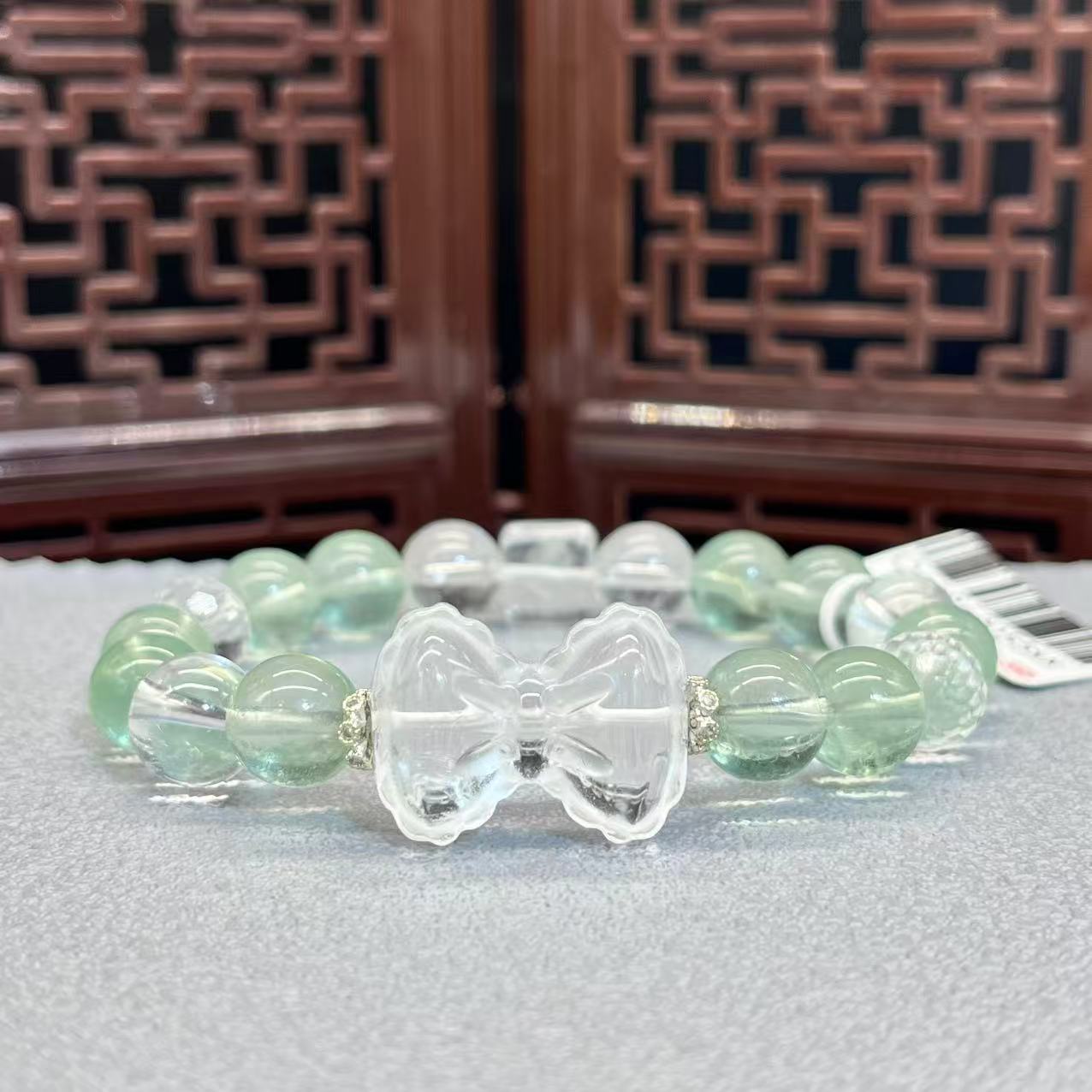 Natural crystal design bracelet