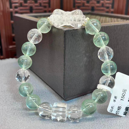 Natural crystal design bracelet