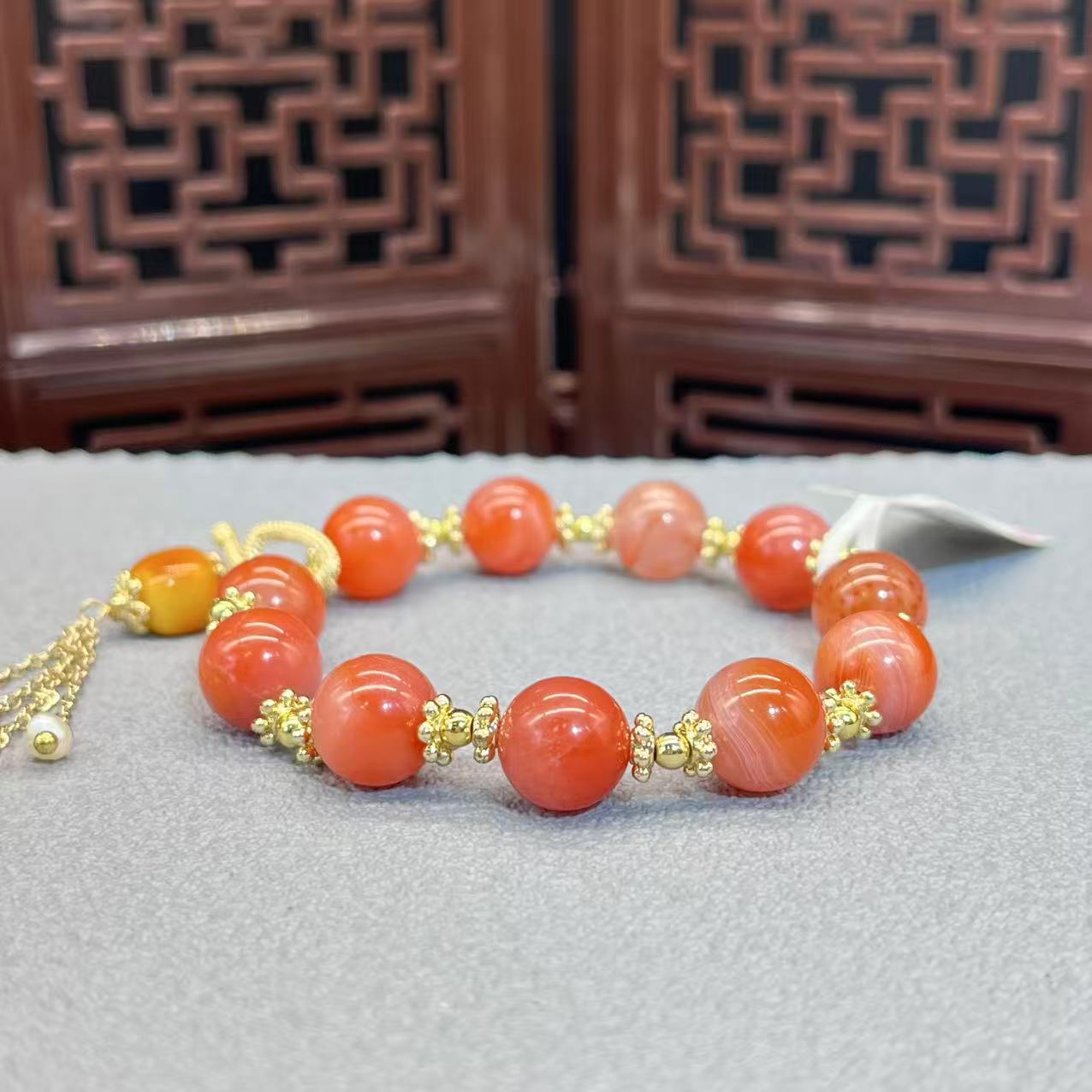 Natural south red design bracelet