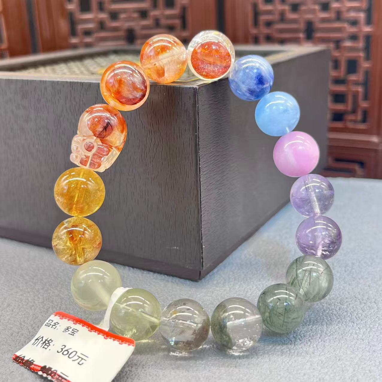 Natural crystal design bracelet