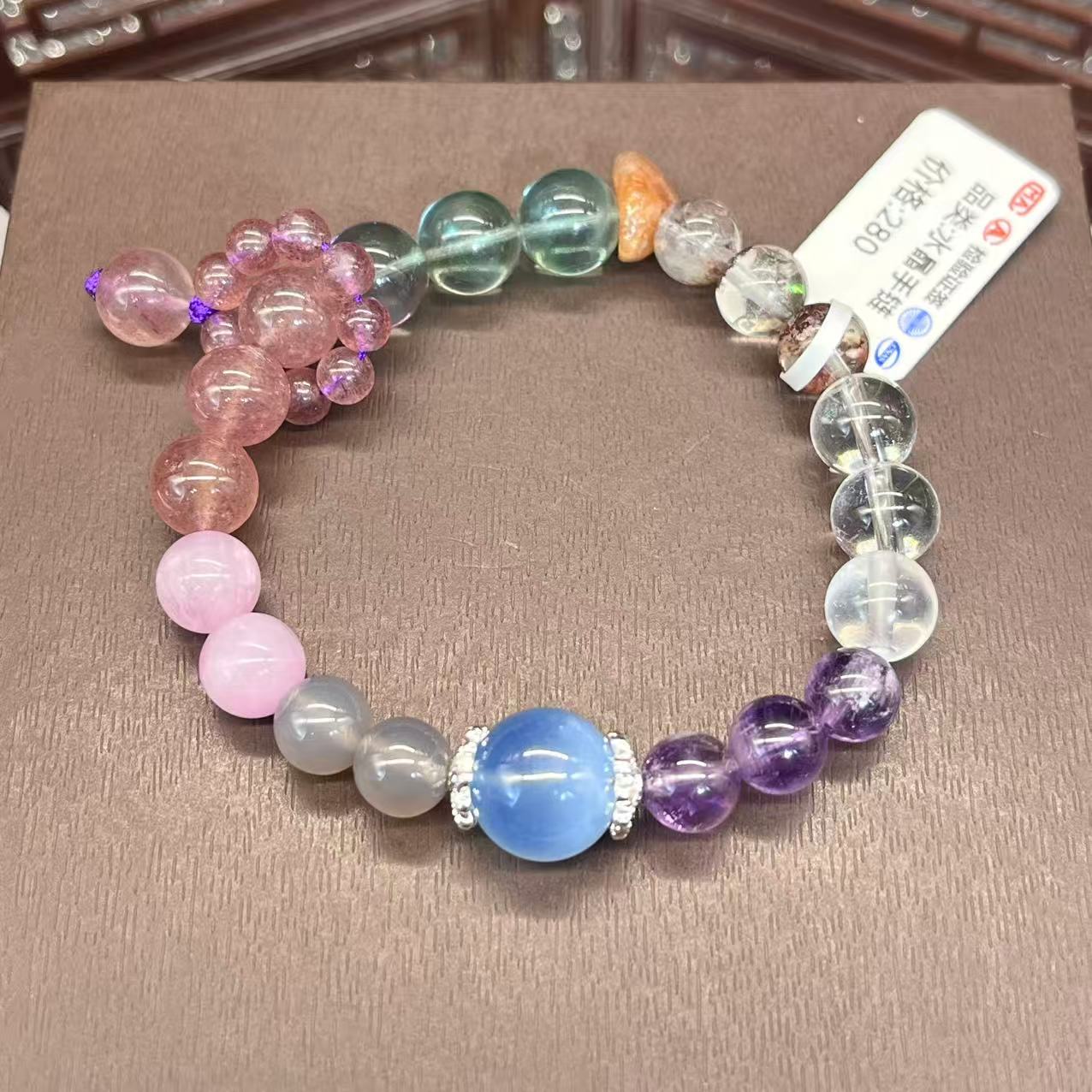 Natural crystal design bracelet