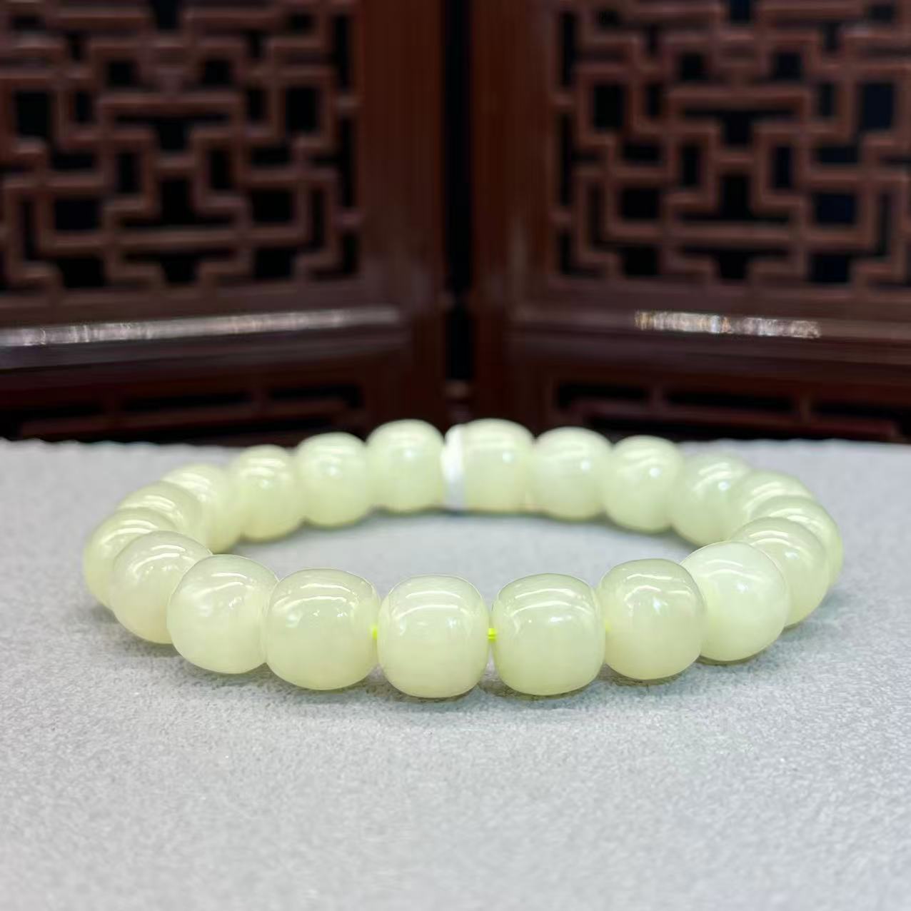 Natural hetian jade bracelet