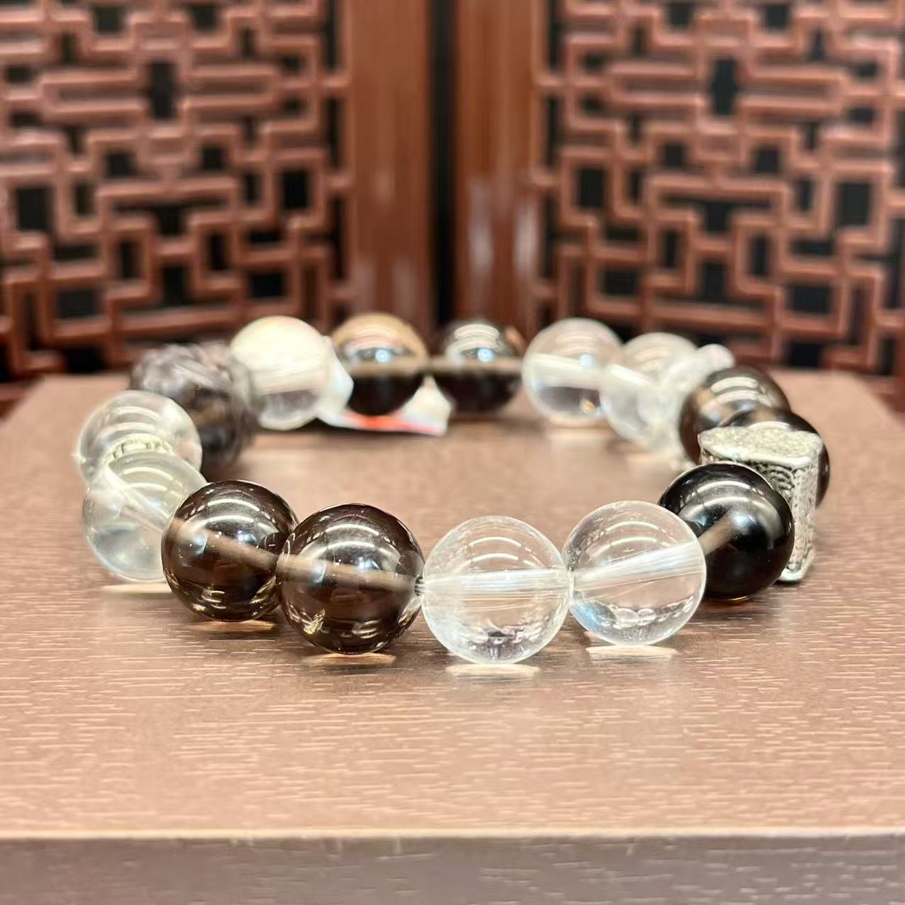 Natural crystal design bracelet