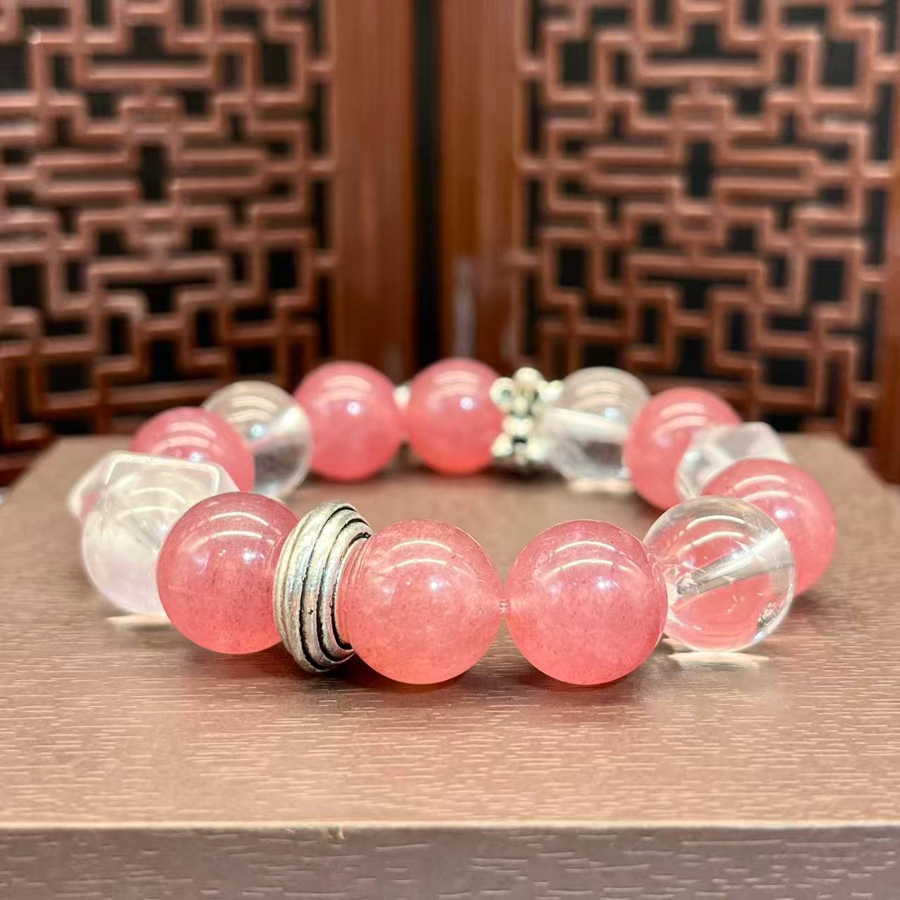 Natural crystal design bracelet