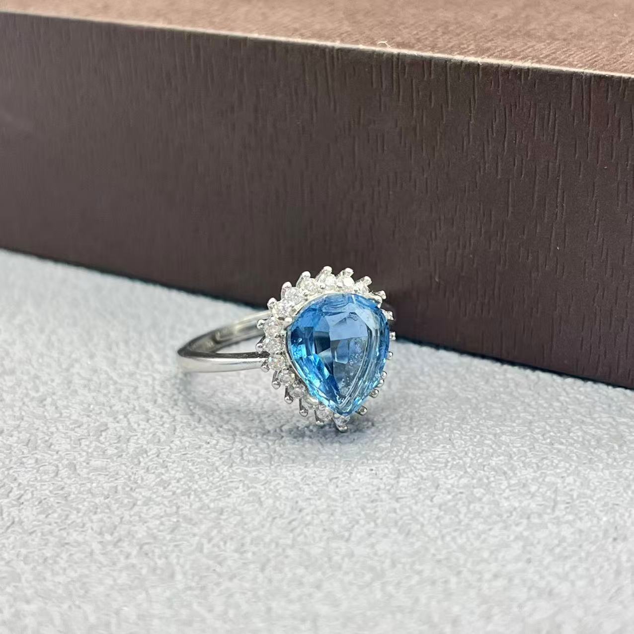 Natural topa stone ring