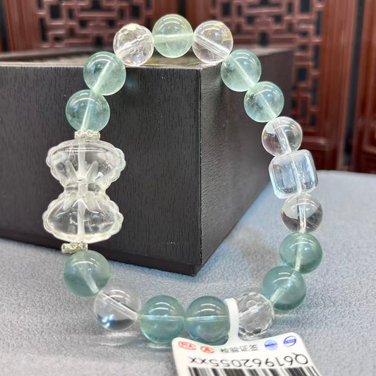 Natural crystal design bracelet