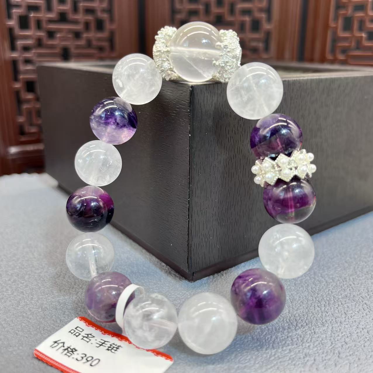 Natural crystal design bracelet