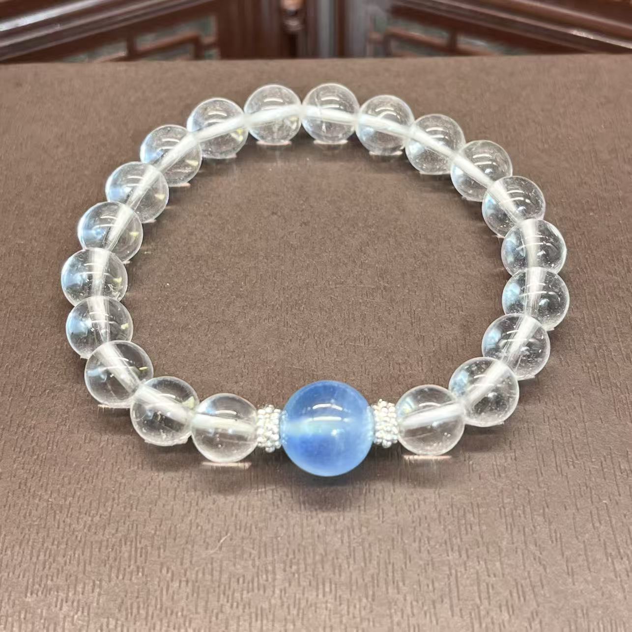 Natural crystal design bracelet