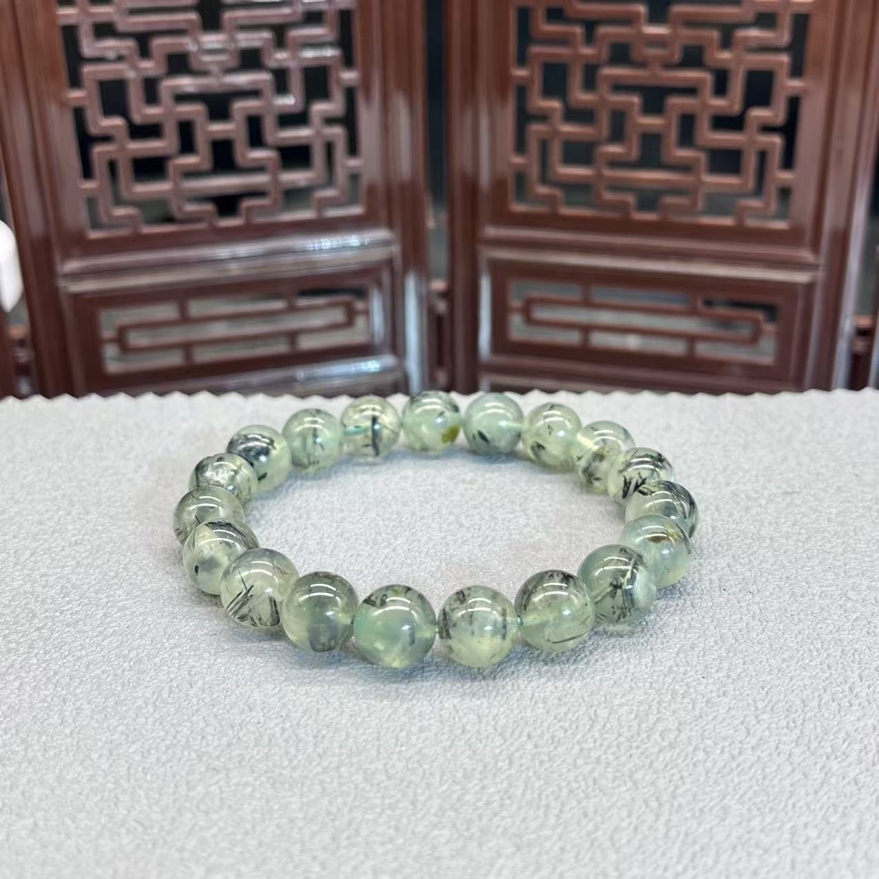 Natural prehnite bracelet